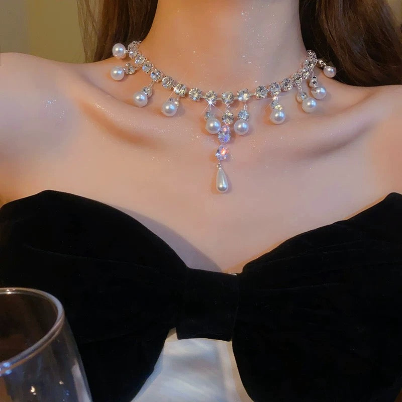 Isabeau Necklace Set