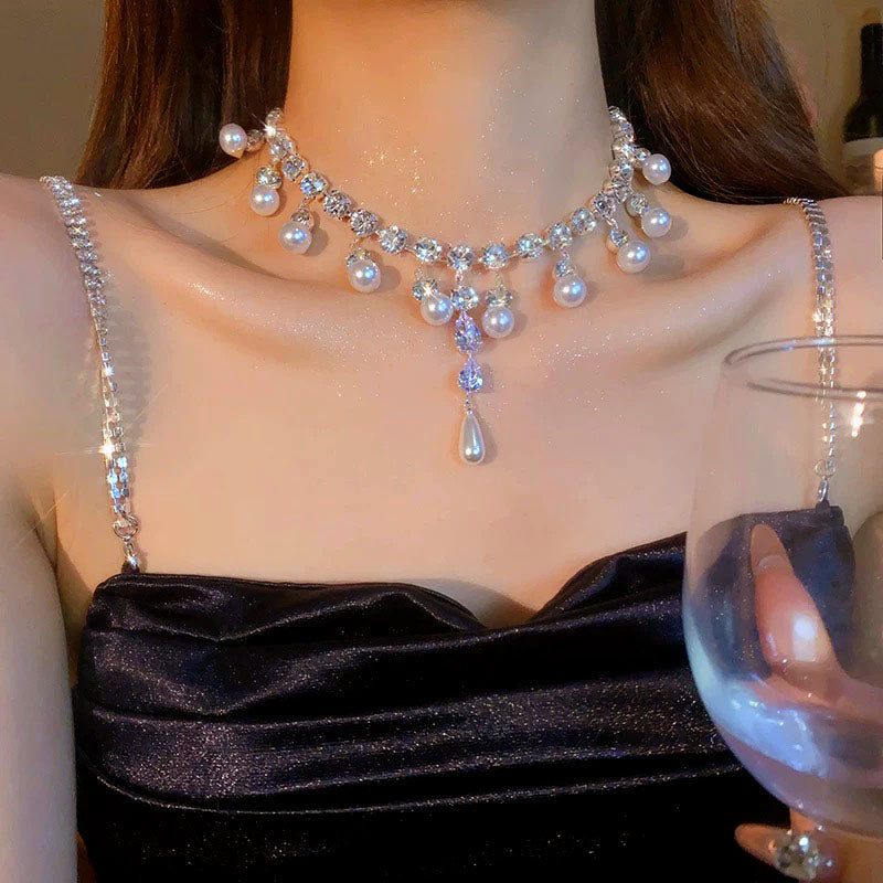 Isabeau Necklace Set