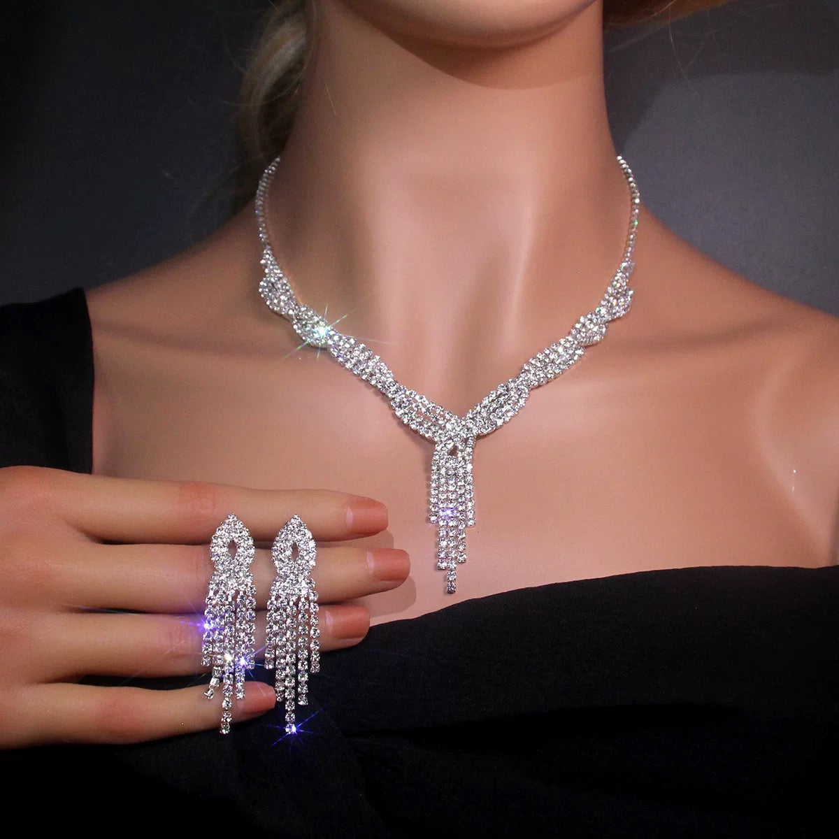 Wilhelmina Necklace Set