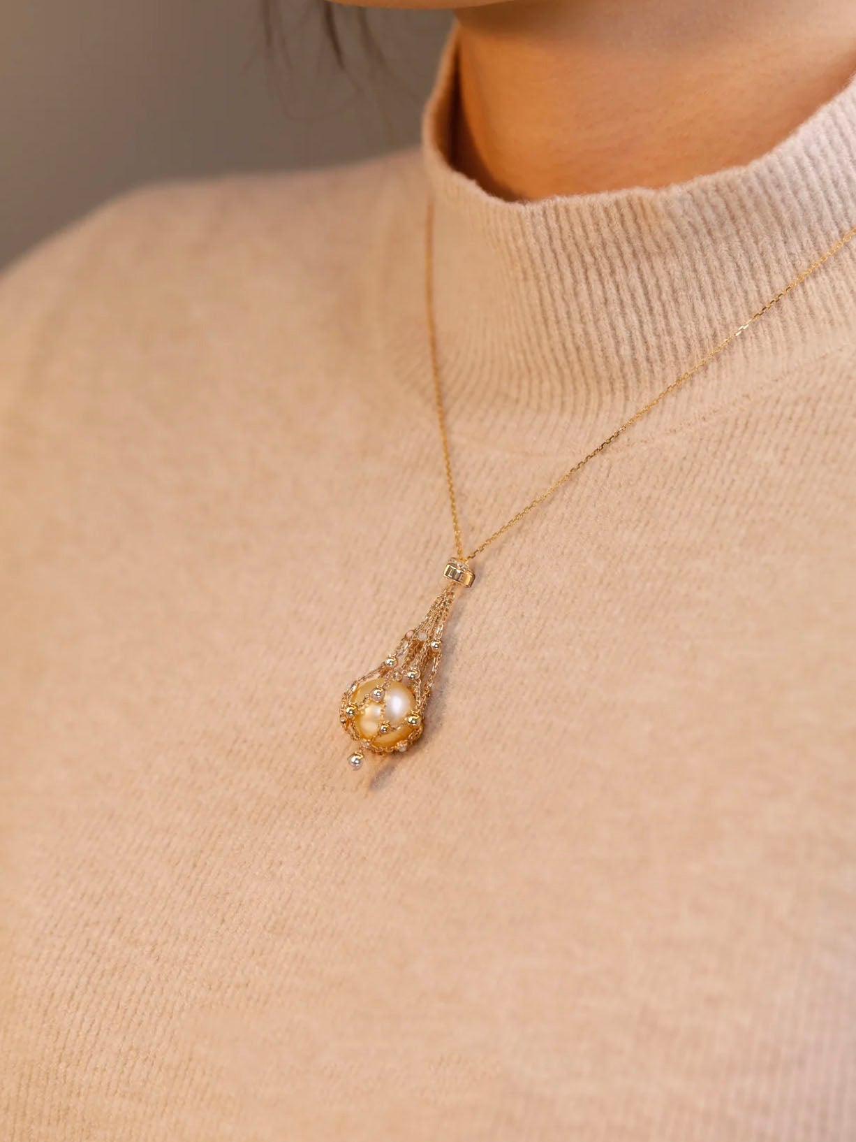 Victoria Gold Necklace | 24k Gold Plated