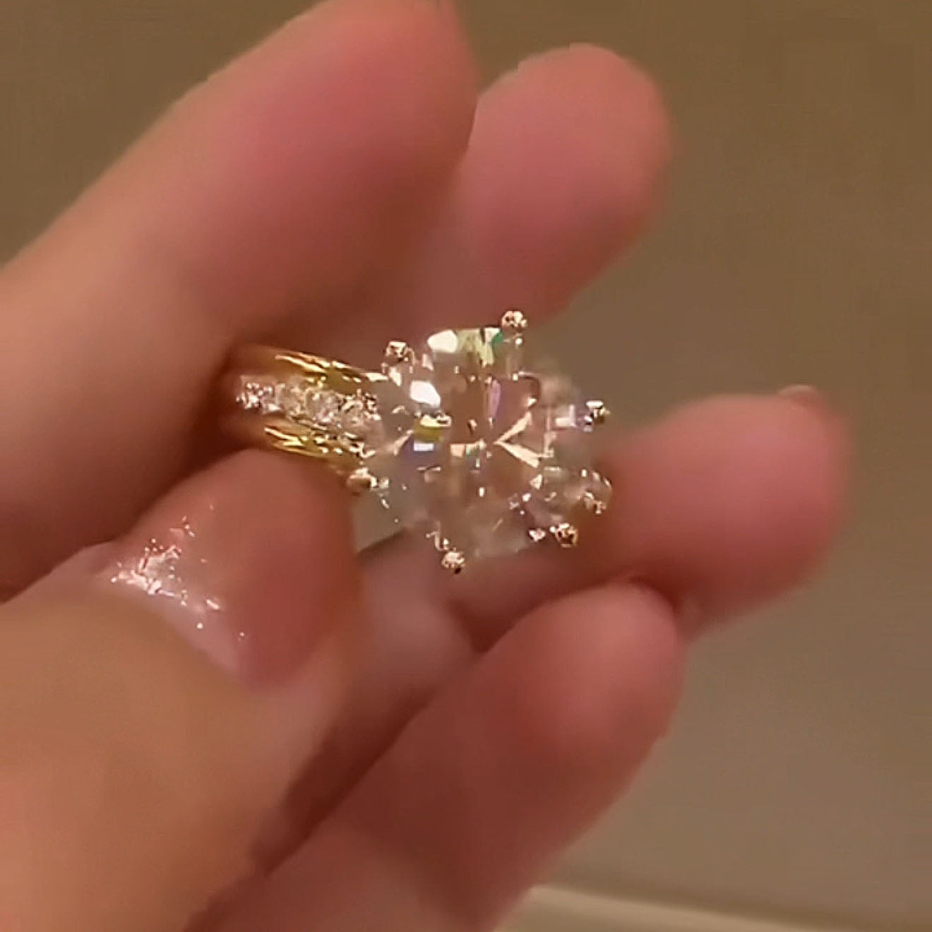 Goldie Ring