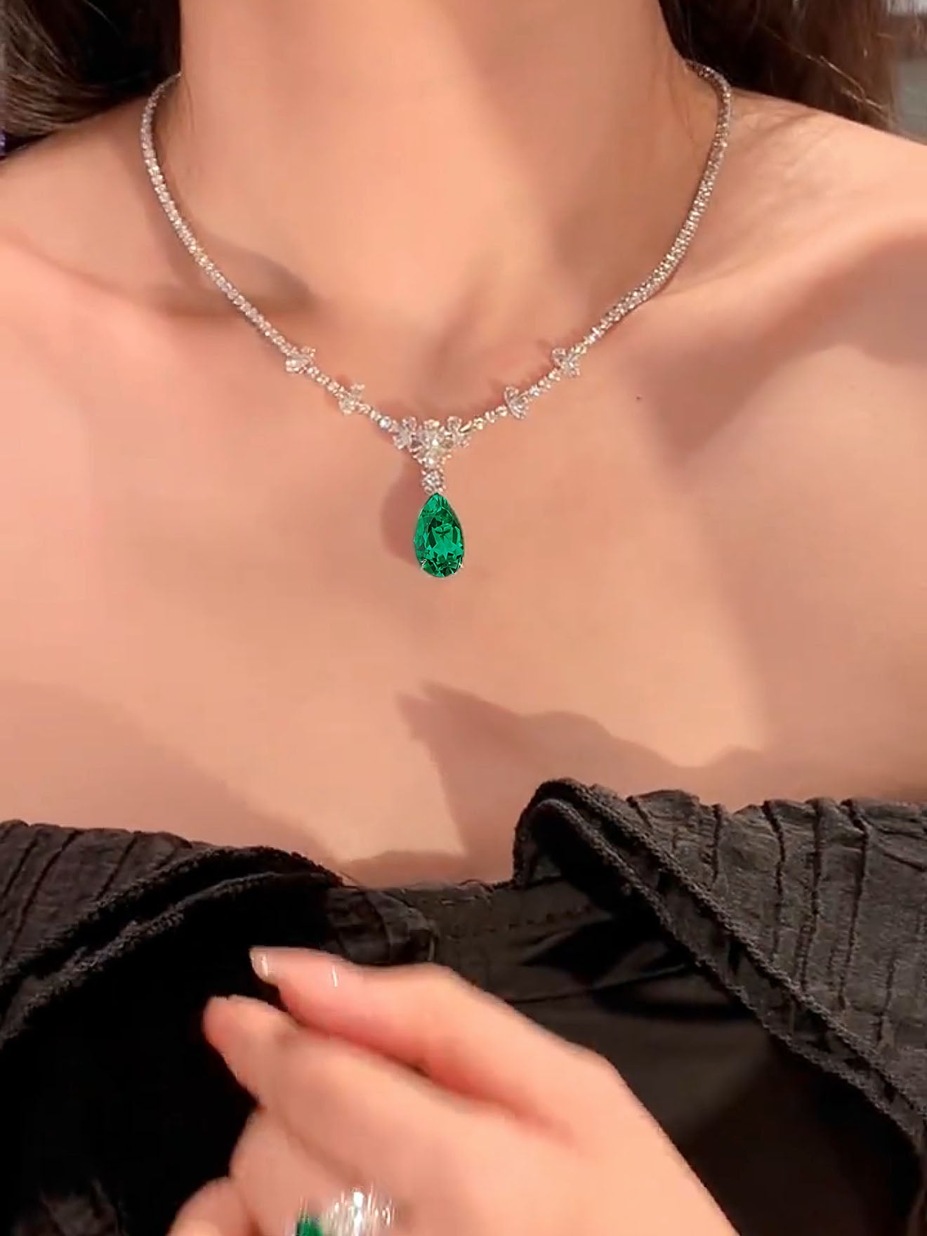 Cressida Necklace Set
